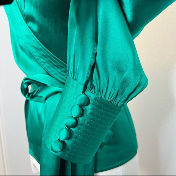 Diane Von Furstenberg | Ariana Silk Emerald Green Wrap, 4 - Picture 5 of 9